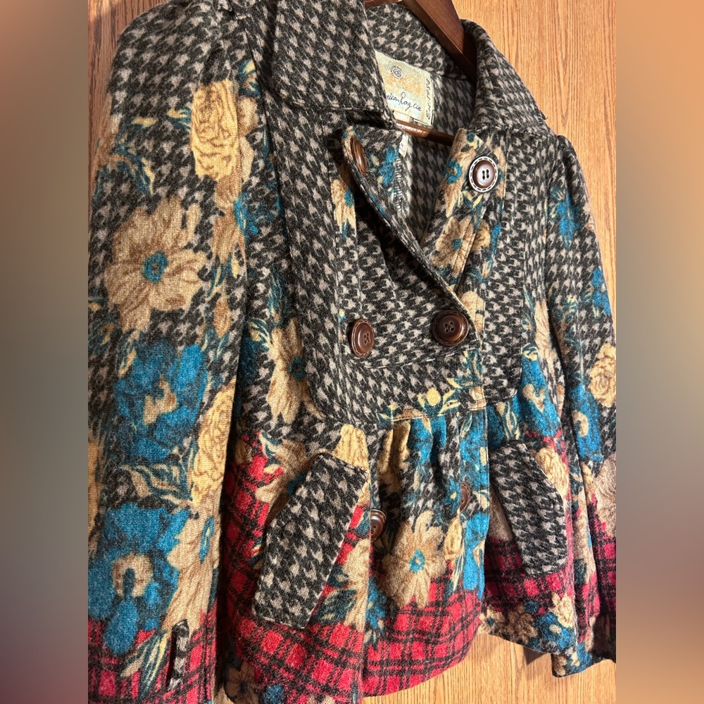 American Rag Cie Floral Houndstooth and Plaid Acrylic Blazer
